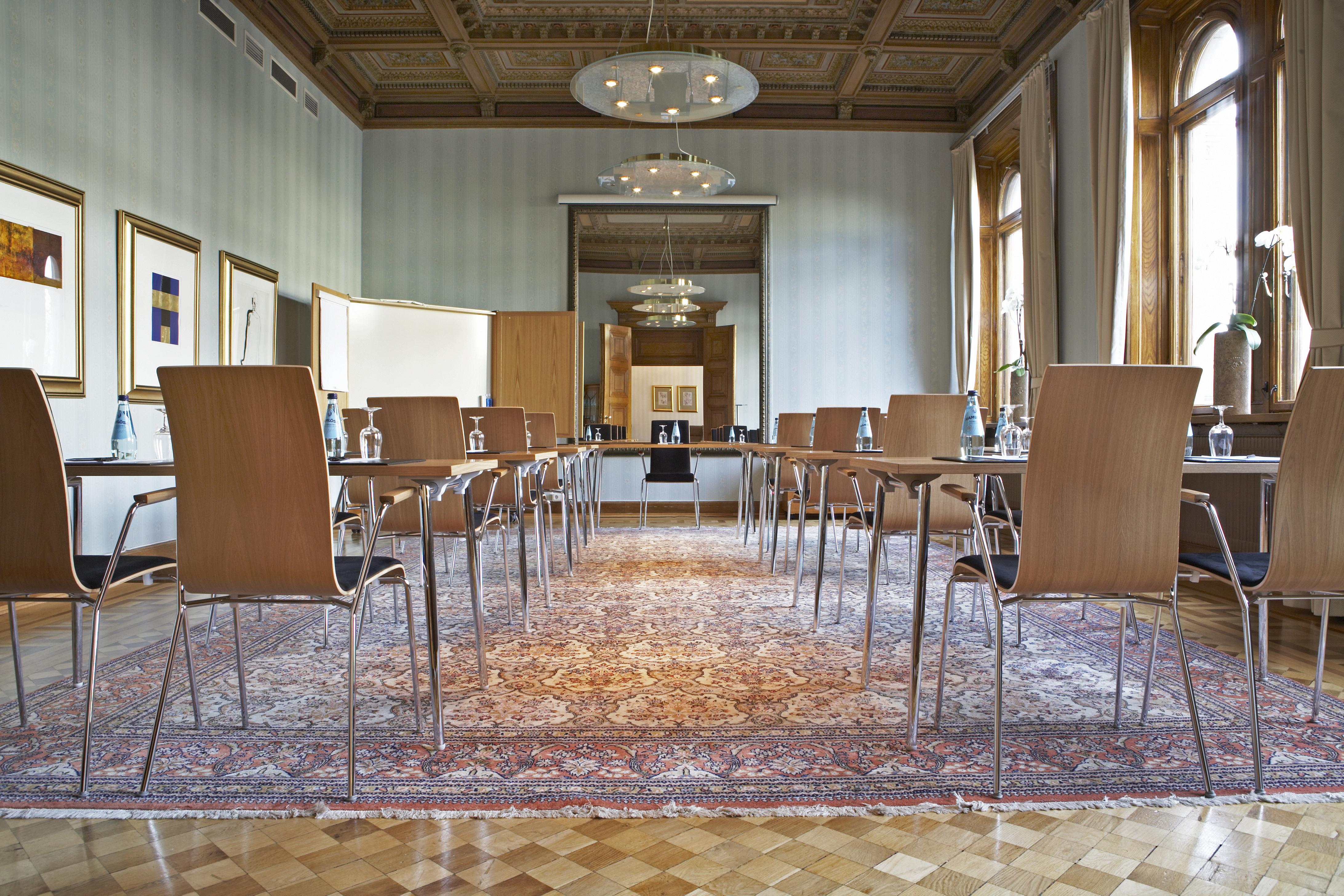 Hotel Elite Plaza 4*